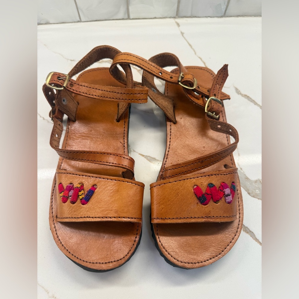 Embroidered Tan Leather‎ Sandals